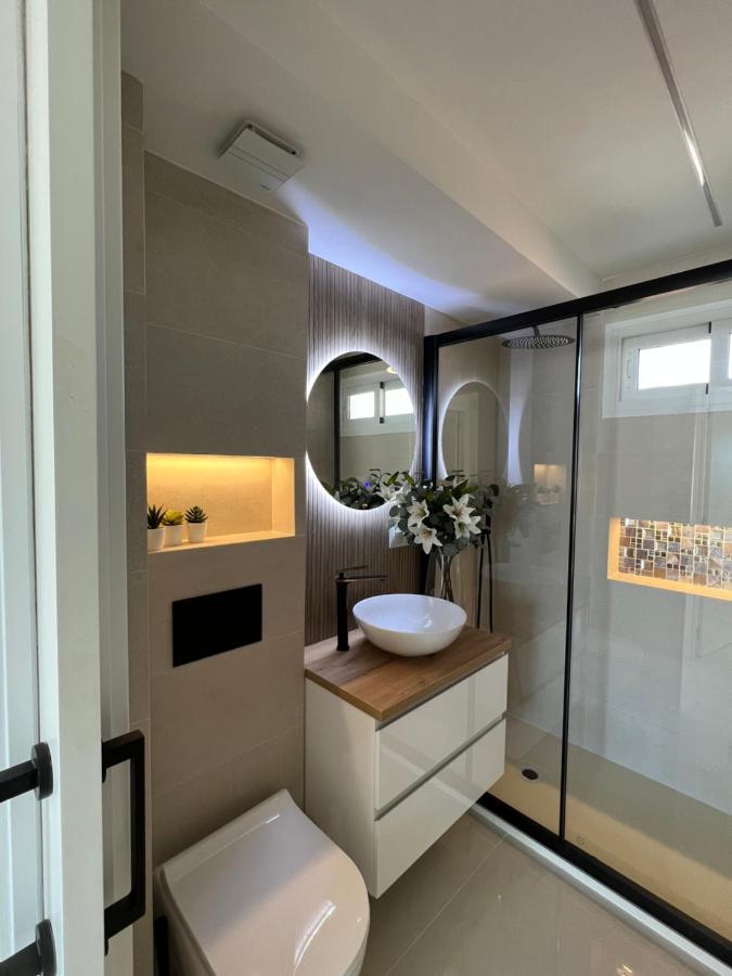 Luxury Bonanza Apartment เบนัลมาเดนา ภายนอก รูปภาพ