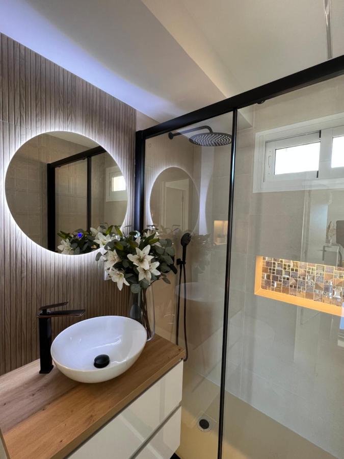 Luxury Bonanza Apartment เบนัลมาเดนา ภายนอก รูปภาพ
