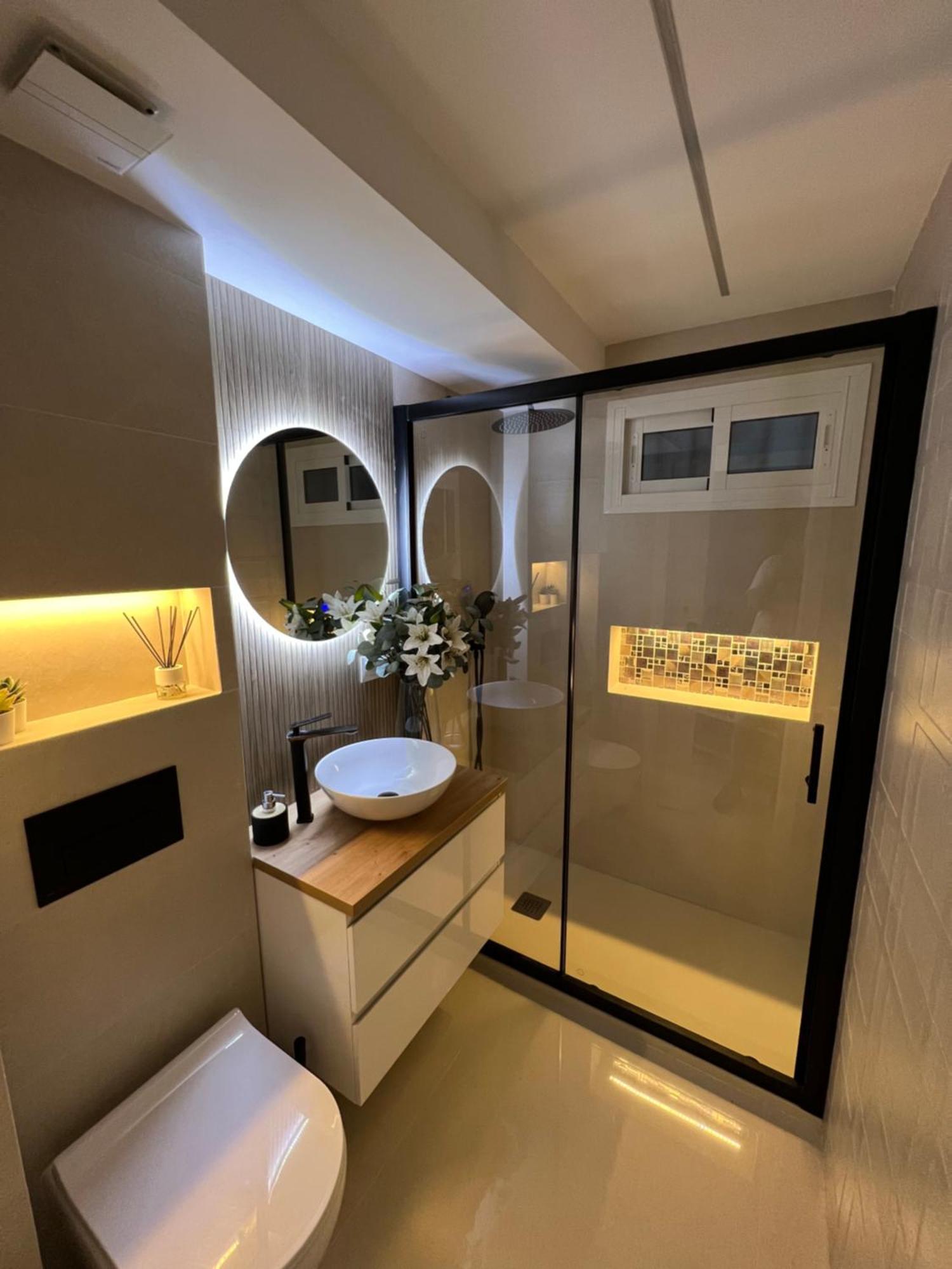 Luxury Bonanza Apartment เบนัลมาเดนา ภายนอก รูปภาพ