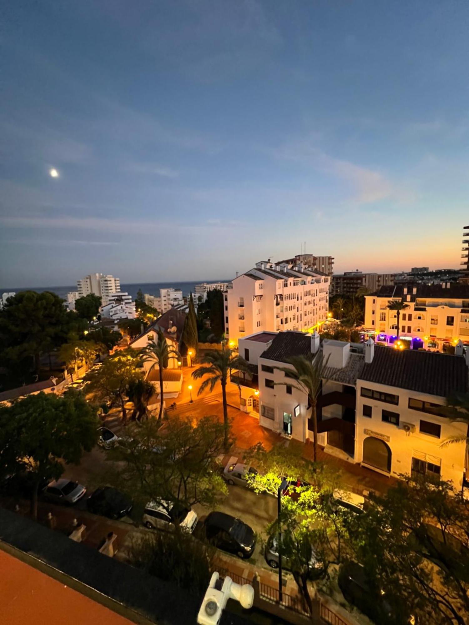 Luxury Bonanza Apartment เบนัลมาเดนา ภายนอก รูปภาพ